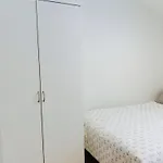 Private Near Metro, Free Parking,direct Bus From Airport 홈스테이 헬싱키
