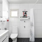 Private Near Metro, Free Parking,direct Bus From Airport * 헬싱키