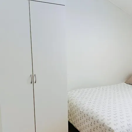 Private Near Metro, Free Parking,direct Bus From Airport Kotimajoitukset Helsinki